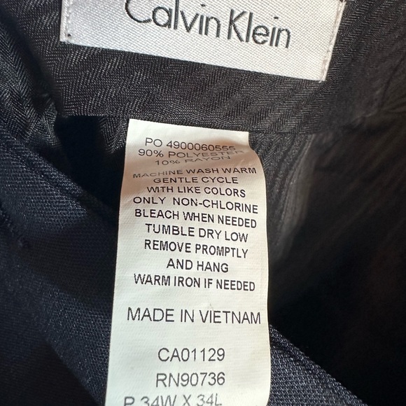 Mens Calvin Klein 36x34 suit pants Slim fit, charcoal. Excellent condition. - Picture 2 of 7